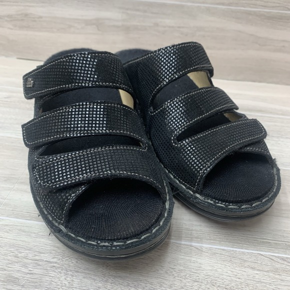 Finn Comfort Shoes - Finn Comfort Cremona‎ Sandals Black Leather Triple Strap Comfort Shoes 5